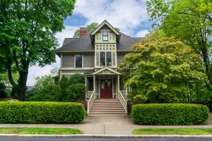 historic home near greater boston that has been painted by a professional using specialized techniques and materials